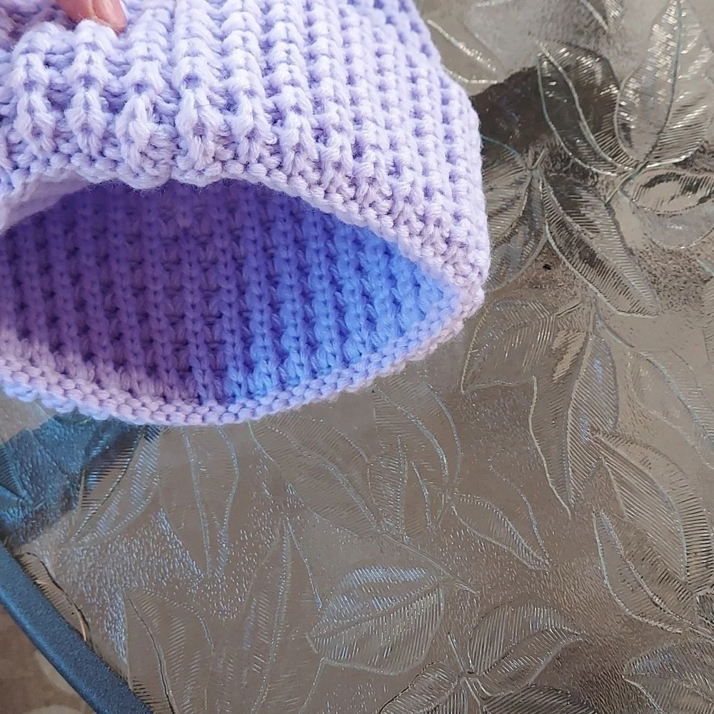 New! No boundaries hat. One size.